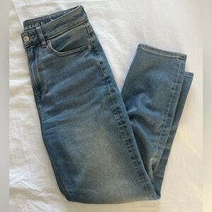 American Eagle Mom Jean Size 6